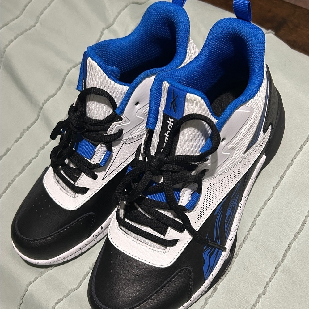 Reebok‎ Black and Blue High-Top Sneakers